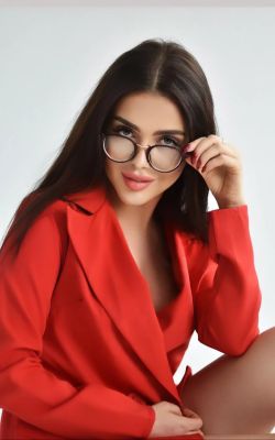 Discreet call girl service from Aisha for AED 3000