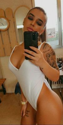 Cheap escort girl Malika sees her clients in Dubai