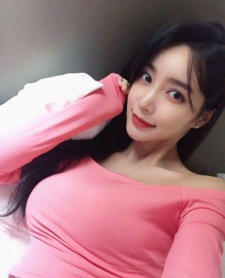 One of the cheapest Dubai escorts. Rates start from AED 3000/hr