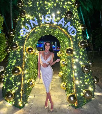 Dubai erotic massage service from Robin