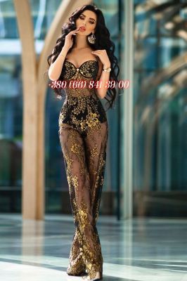 Lesbian call girl Kass is waiting for ladies