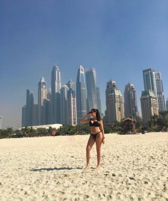 Cute lesbian girl will meet ladies, call +971 56 464 9311