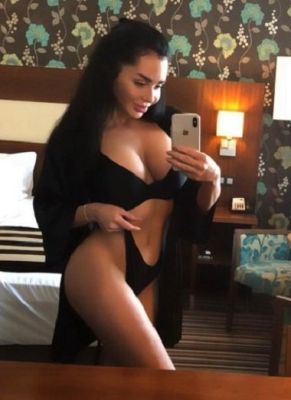 Dubai model escort Hanna: photos, reviews, services