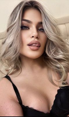 Local escort Nelly in Dubai