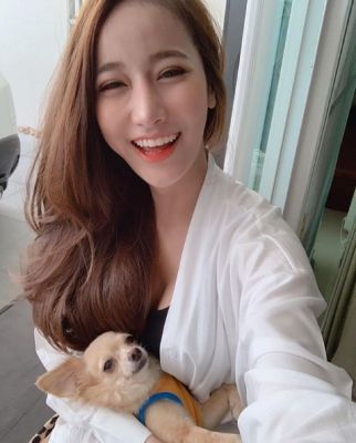 Asian prostitute on sexdubai.club with sexy photos