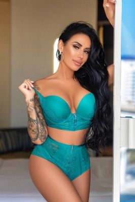 One of the kinkiest eastern escorts - Jayne will make a blowjob for AED 1800