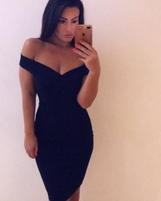 Spend a night with a massage escort in Dubai for AED 1500 (for 1 hour)