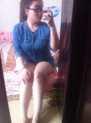 Call a girl Ellen to enjoy professional blowjob for AED 2000