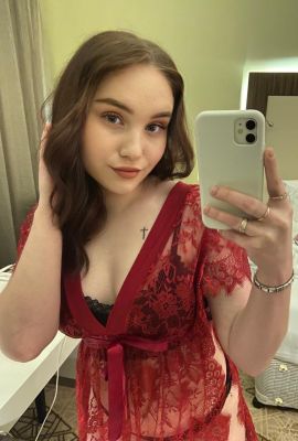 Dubai indian escort Mary Kate, weight 56 kg, 162 cm tall