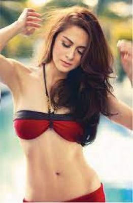 Cunnilingus from a lesbian prostitute Nadetta