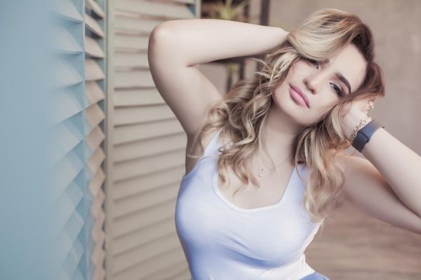 Look through escort pictures of Caitlyn on sexodubai.com