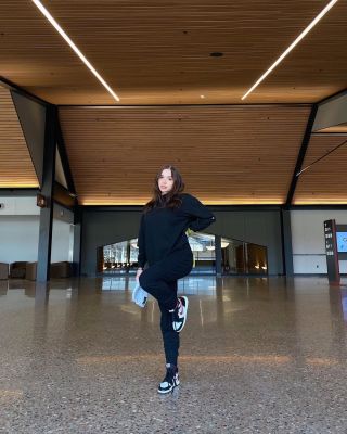 Night with Dubai indian escort, book at +971 69 000 9219