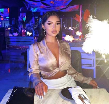 Dubai call girl Lillian available for booking 24 7