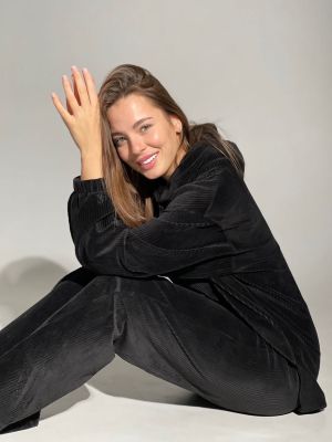 Visit Dubai escort available 24 7. Book at +971 94 469 8510