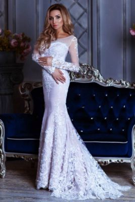 Beautiful girl Ilaria from escort agency in UAE