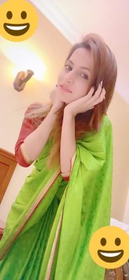 Cheap independent escort Lois charges AED 3000/hr