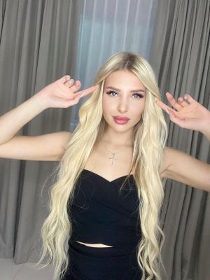 Dubai prostitute Loana will see you for AED 1800/hr