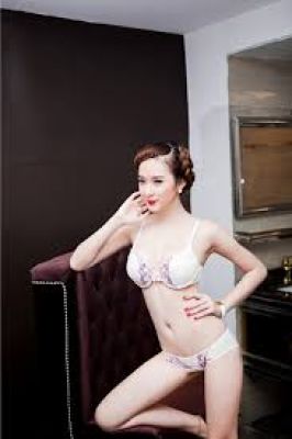 Dubai escort girl Asha available for hot sex