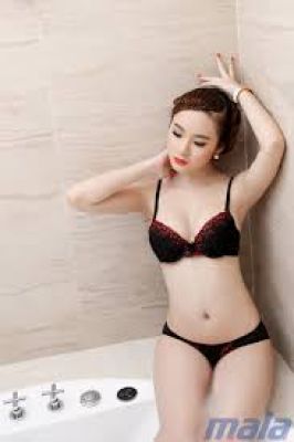 Asha, a polish escort Dubai has for you