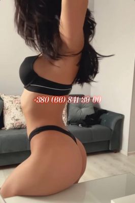 Dubai escort for A-Level sex: Tahirah (50 kg, 158 cm)