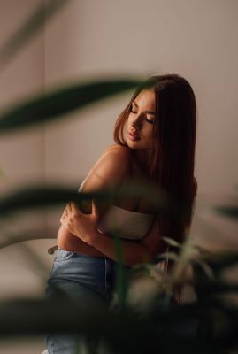 Sex with independent escort Megan (23 years old, Dubai)