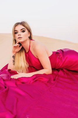 Sexy Dubai girl Pamela is ready for sex