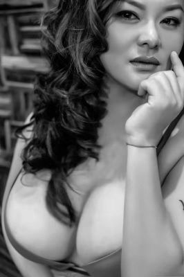 Indian escort Kala wants to meet tonight