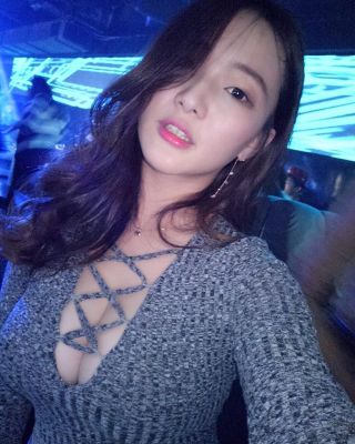 Italian escort in Dubai: tel. +971 93 054 0480