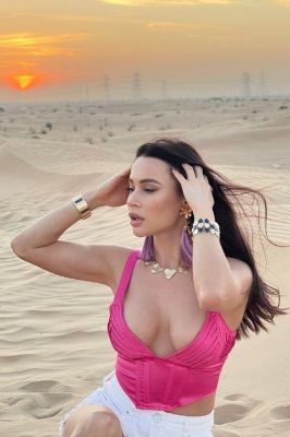 Exotic escort Frances — your hooker for tonight