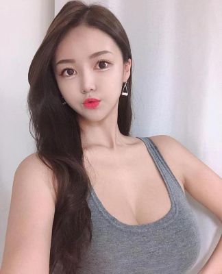 Kaitlyn - italian escort based in Dubai