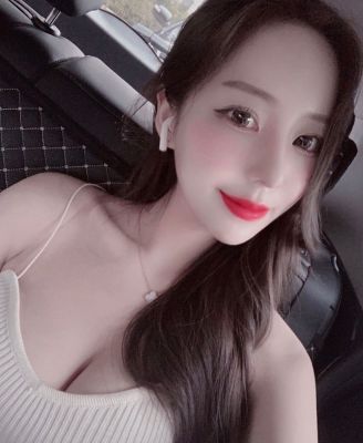  Bonnie provides Dubai erotic massage to respectful gents