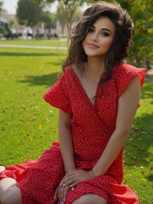 Visit out call girl in Dubai. From AED 2500/hr