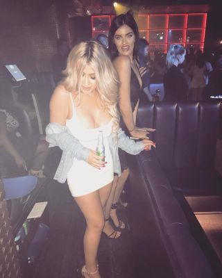 Dubai prostitute Moria will see you for AED 3000/hr