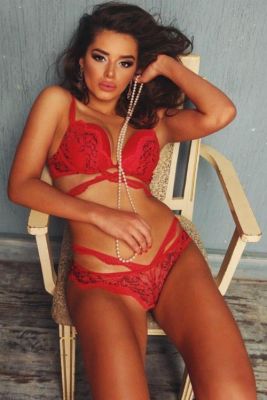 VIP treatment from 21 year-old elite escort Cerelia