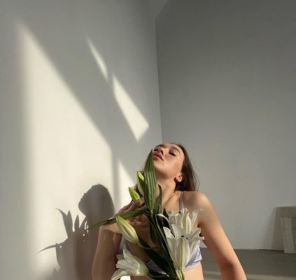 Mary Kate is one of the cheap call girls in UAE. Sex from AED 3000 