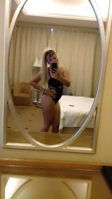 Eva, 24 age