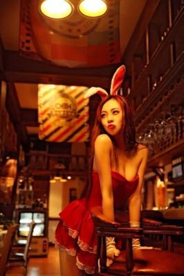 Abby , photos from the adult website SexoDubai.com