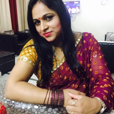 Call gils Dubai — escort Kavya sharma