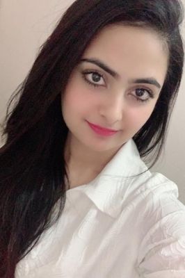 Katrina Indian, photos from the adult website SexoDubai.com