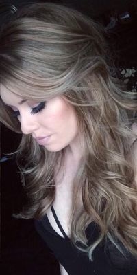 Mahira, +971 05 661 79775