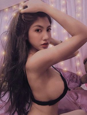 Fetish escort in Dubai meets her clients 24 7