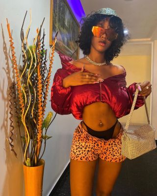 Dijah, +971 54 460 8826, starts from 1000 AED per hour