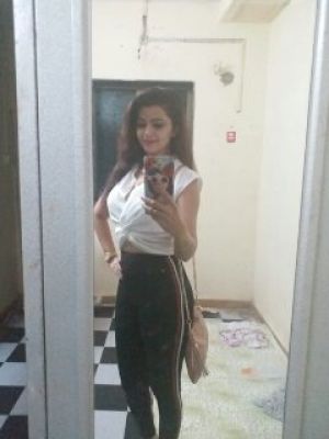 Sex with an exclusive escort Pripsha Kaur : call +971 52 748 3033