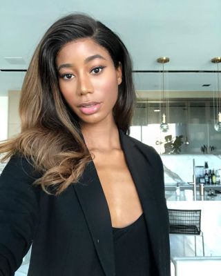 Indian escort Benita wants to meet tonight