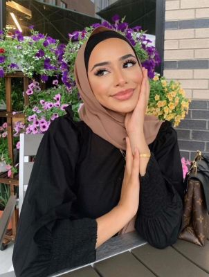 Cheap escort in Dubai: Azra Turkish available on sexodubai.com