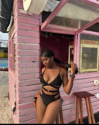 female escort Alvira