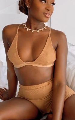 VIP night with high class woman: from AED 600/hr